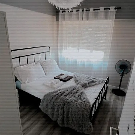 T1 Confortable A Ajuda - Proche Belem, Tram, Bus,centre Lissabon