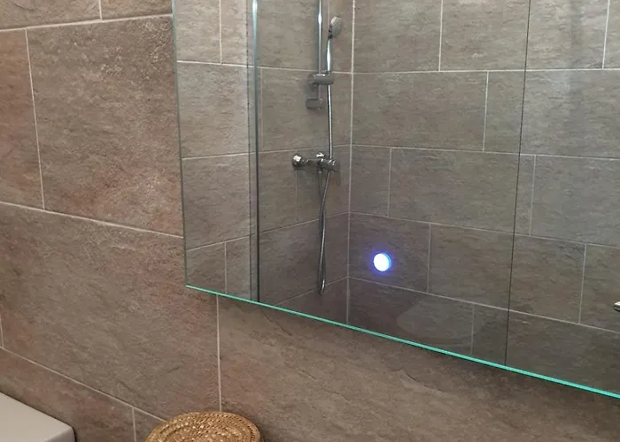 Apartment T1 Confortable A Ajuda - Proche Belem, Tram, Bus,centre *