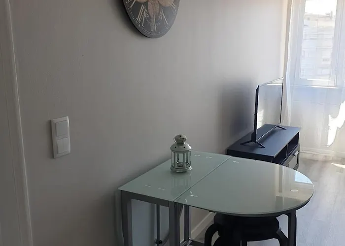 T1 Confortable A Ajuda - Proche Belem, Tram, Bus,centre *