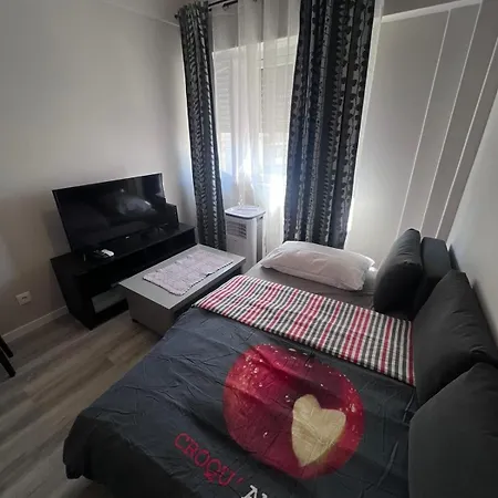 T1 Confortable A Ajuda - Proche Belem, Tram, Bus,centre * Lisboa