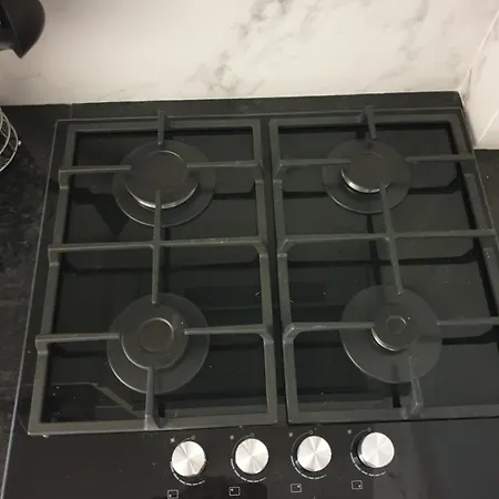 T1 Confortable A Ajuda - Proche Belem, Tram, Bus,centre Lägenhet *